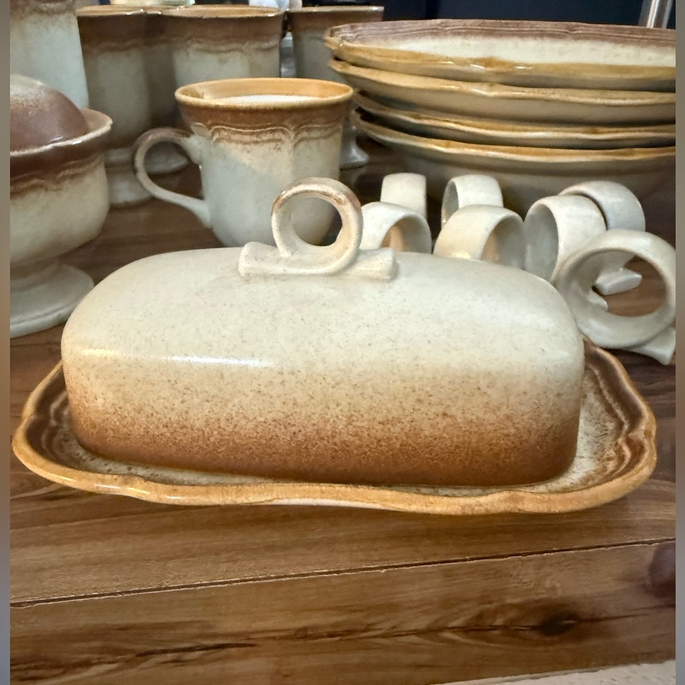 Mikasa Whole Wheat 1/4 lb Butter Dish